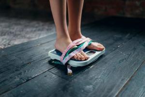 weight loss art picture to represent therapy for eating disorders